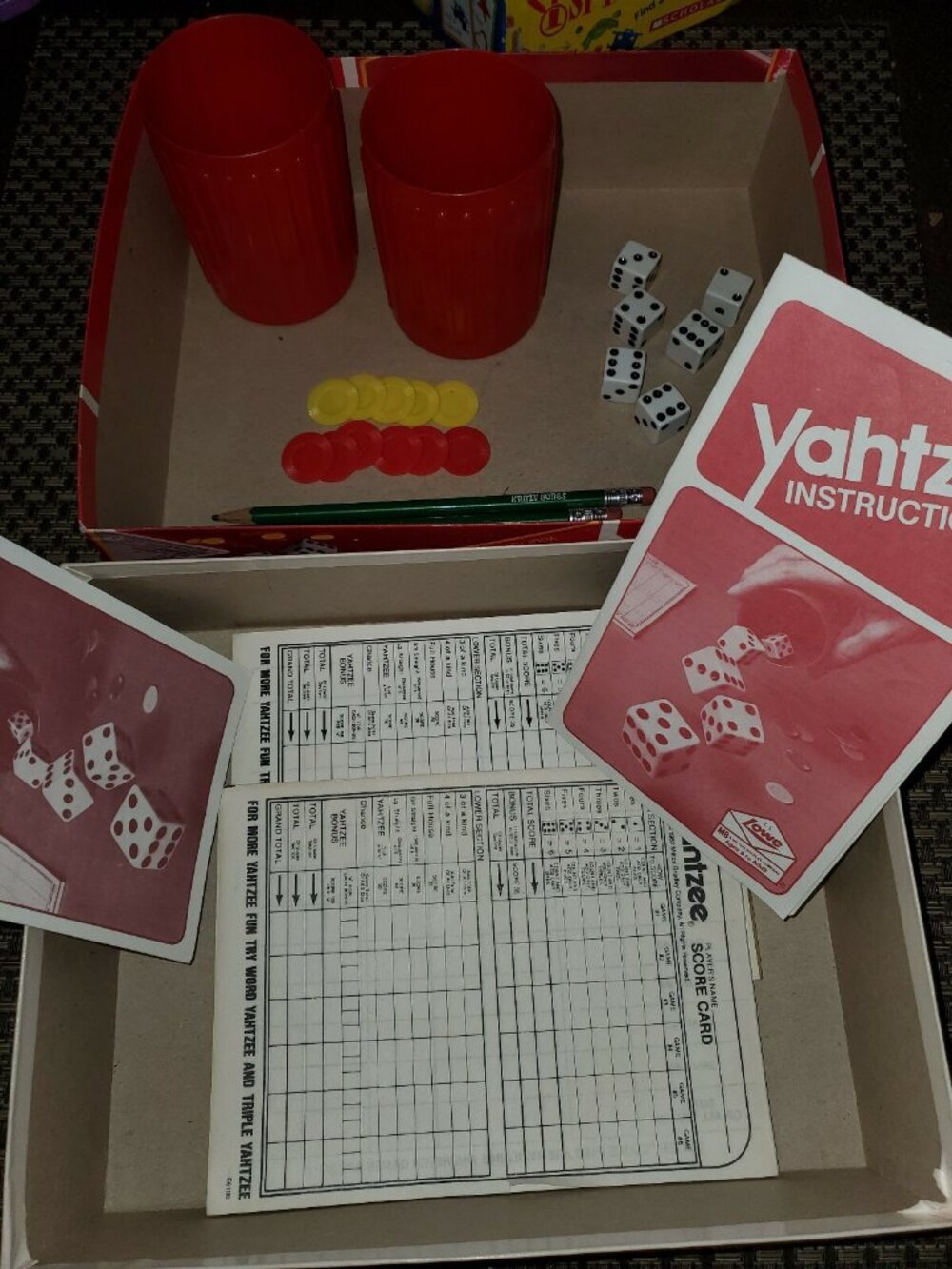 Yahtzee Dice Game 1982 w/ 2 Sets Instr, Dices, 2 Cups, 2 Score Sheets! Vintage!